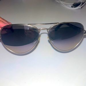 Tom’s Maverick Aviators